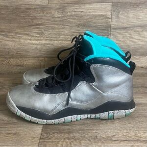 Air Jordan 10 Retro 30th Lady Liberty Sneakers Dust Metallic Black Gradeschool 7